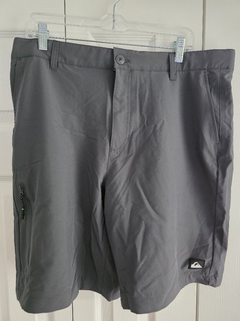 Quiksilver Men’s Gray Performance Hybrid Shorts Size 36